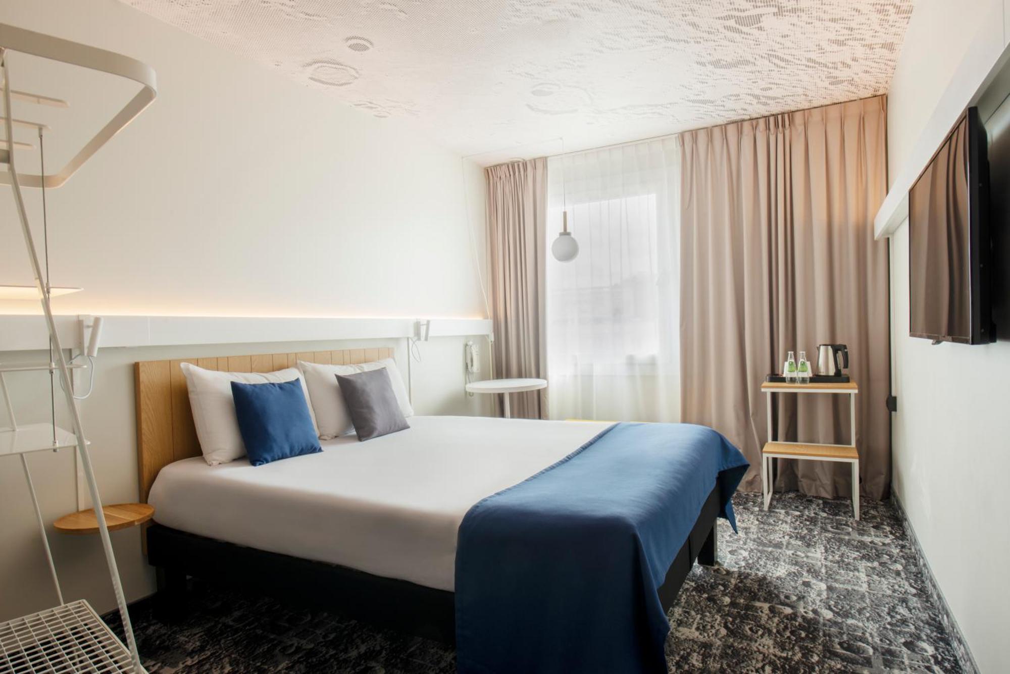 Premium Double Room,1704881721:JPEG